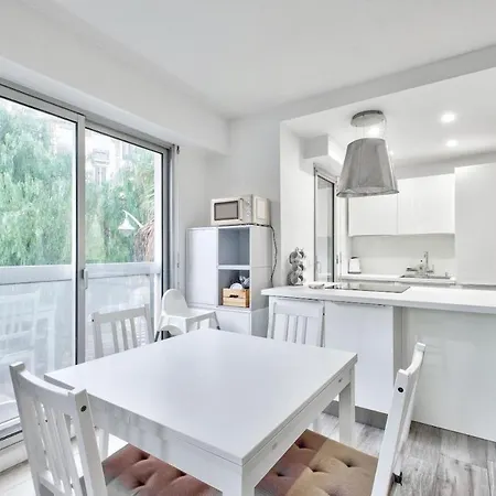 Daire Flat With Balcony 15min From Promenade Des *